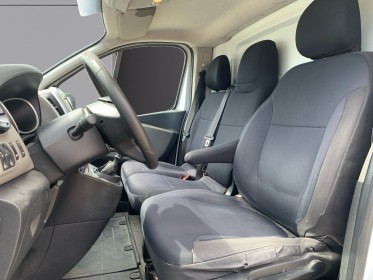 Nissan nv300 fourgon l1h1 2t8 1.6 dci 120 n-connecta - 3 places - rangements - dimension cabine arr  2,54 x 1,39 m -...