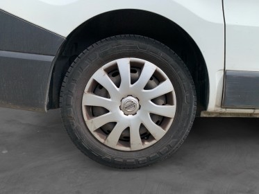Nissan nv300 fourgon l1h1 2t8 1.6 dci 120 n-connecta - 3 places - rangements - dimension cabine arr  2,54 x 1,39 m -...