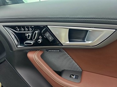 Jaguar f-type s v6 380ch. État neuf - suivi complet jaguar - sound meridian - sièges sport elec - toit pano occasion...