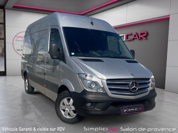 Mercedes sprinter fourgon 219 v6 3.0t boite auto 7g tronic / radar av-ar / xenon / regulateur occasion simplicicar salon de...