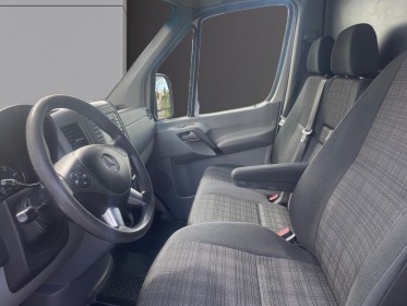 Mercedes sprinter fourgon 219 v6 3.0t boite auto 7g tronic / radar av-ar / xenon / regulateur occasion simplicicar salon de...
