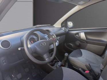 Toyota aygo 1.0 vvt-i 68 ch confort 5 portes bluetooth, climatisation, garantie 12 mois occasion simplicicar villejuif ...