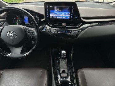 Toyota c-hr hybride 122ch distinctive 1er main suivi toyota complet caméra cuir chauffant garantie constructeur 2 ans...
