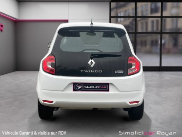Renault twingo iii sce 65 ch equilibre entretien réseau renault garanti 12 mois occasion simplicicar royan simplicicar...