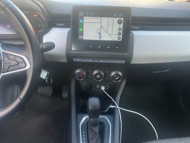 Renault clio v e-tech 140 - 21n limited, apple carplay, caméra de recul, garantie 12 mois. occasion simplicicar villejuif ...
