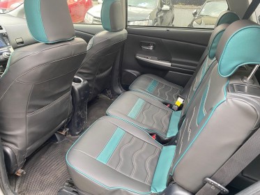 Toyota prius pro tss 136h skyview business occasion simplicicar livry gargan simplicicar simplicibike france