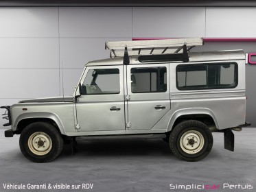 Land rover defender td5 2l5 station wagon 9 places // clim / attelage / marche pied / entretien a jour / vitres arrieres......