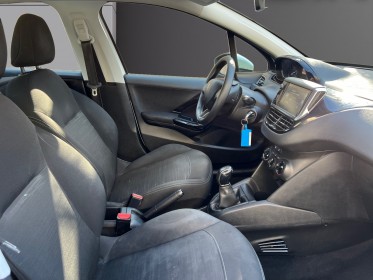 Peugeot 208 1.6 bluehdi 75ch bvm5 société occasion simplicicar lille  simplicicar simplicibike france