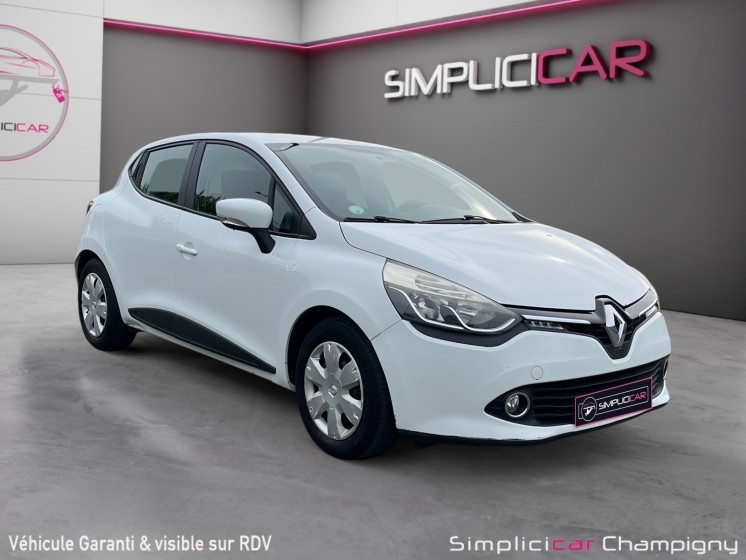 Renault clio iv societe dci 75 energy air medianav - garantie 12 mois - radio bluetooth mp3 - led feux de jour -... Renault clio iv societe dci 75 energy air medianav - garantie 12 mois - radio bluetooth mp3 - led feux de jour -...