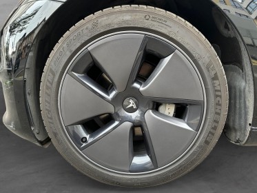 Tesla model 3 autonomie standard plus rwd première main garantie constructeur sièges Électriques/chauffants caméra 360°...