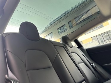 Tesla model 3 autonomie standard plus rwd première main garantie constructeur sièges Électriques/chauffants caméra 360°...