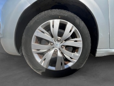 Peugeot 208 1.4 hdi 68ch fap bvm5 allure occasion avignon (84) simplicicar simplicibike france