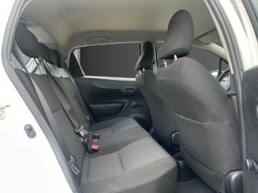 Toyota yaris 69 vvt-i tendance occasion simplicicar rennes simplicicar simplicibike france
