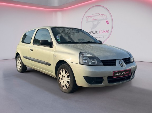 Renault clio campus authentique 3 portes /idéal jeune permis / petit prix! / occasion simplicicar orgeval  simplicicar...