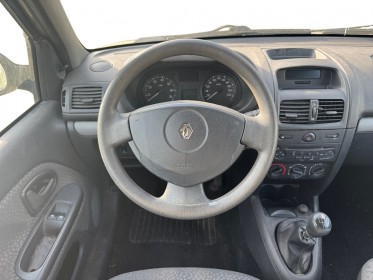 Renault clio campus authentique 3 portes /idéal jeune permis / petit prix! / occasion simplicicar orgeval  simplicicar...