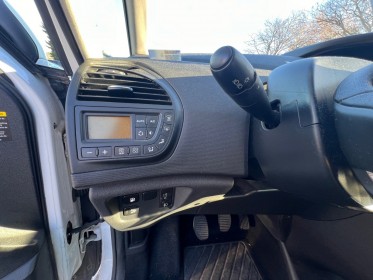 Citroen c4 picasso aucun frais à prévoir exclusive hdi 110 fap entretiens à jour occasion avignon (84) simplicicar...