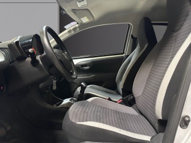 Toyota aygo mc18 1.0 vvt-i x-play x-app carplay garantie 12 mois occasion simplicicar bretigny-sur-orge simplicicar...