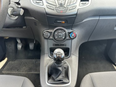 Ford fiesta 1.25 82 edition - faible km - garantie 12 mois occasion simplicicar nimes - rb auto simplicicar simplicibike france