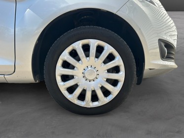 Ford fiesta 1.25 82 edition - faible km - garantie 12 mois occasion simplicicar nimes - rb auto simplicicar simplicibike france