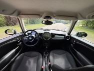 MINI d'occasion MINI COOPER 122 BVA de 2013 Vaucresson (92)﻿