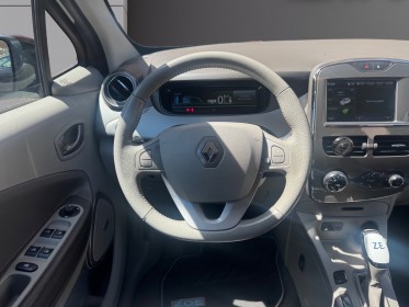 Renault zoe edition one charge rapide gamme 2017- batterie en location occasion cannes (06) simplicicar simplicibike france