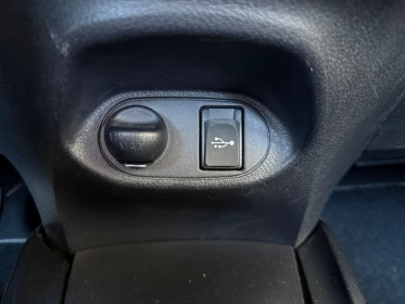 Toyota yaris 69 vvt-i france bluetooth/clim - garantie 12 mois - occasion simplicicar marignane  simplicicar simplicibike...