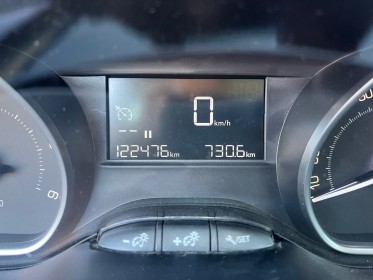 Peugeot 208 1.6 bluehdi 75ch bvm5 active occasion simplicicar limoges  simplicicar simplicibike france