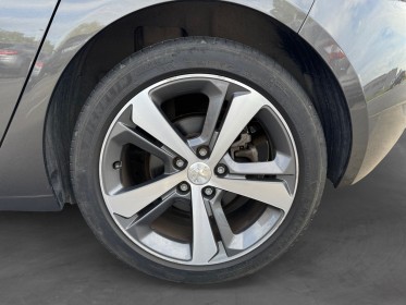 Peugeot 308 130ch ss eat8 tech edition - boite auto - caméra - carplay - park assist occasion simplicicar compiegne...