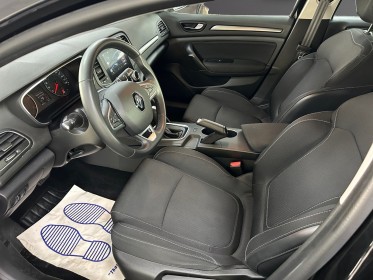 Renault megane iv estate 1.5 bluedci 115 bv edc business carplay / radar av arr occasion simplicicar veauche simplicicar...