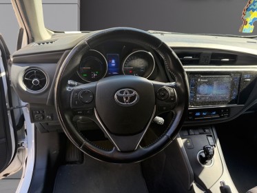 Toyota auris business hybride 136h design business/entretien toyota/garantie 12 mois occasion paris 17ème (75)(porte...