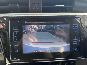 Toyota auris business hybride 136h design business/entretien toyota/garantie 12 mois occasion paris 17ème (75)(porte...