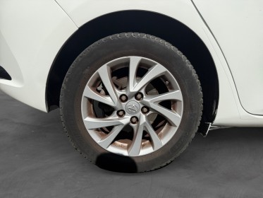 Toyota auris business hybride 136h design business/entretien toyota/garantie 12 mois occasion paris 17ème (75)(porte...