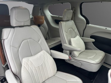 Chrysler pacifica limited 3.6 v6 291ch limited garantie 12mois occasion simplicicar lagny  simplicicar simplicibike france