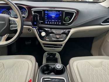 Chrysler pacifica limited 3.6 v6 291ch limited garantie 12mois occasion simplicicar lagny  simplicicar simplicibike france