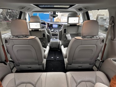 Chrysler pacifica limited 3.6 v6 291ch limited garantie 12mois occasion simplicicar lagny  simplicicar simplicibike france