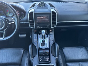 Porsche cayenne 3.0 v6 416 ch s platinium edition e-hybrid tiptronic a/ 4 pneus neufs michelin occasion simplicicar la ciotat...