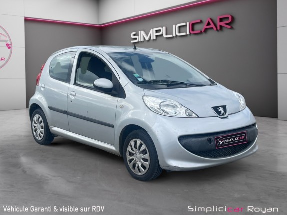 Peugeot 107 1,0 12v 68 ch trendy clim révisé  garanti 12 mois occasion simplicicar royan simplicicar simplicibike france