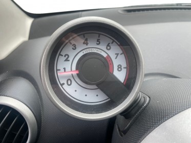 Peugeot 107 1,0 12v 68 ch trendy clim révisé  garanti 12 mois occasion simplicicar royan simplicicar simplicibike france