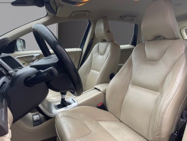Volvo xc60 d3 163ch drive momentum bvm6 occasion simplicicar la fleche simplicicar simplicibike france