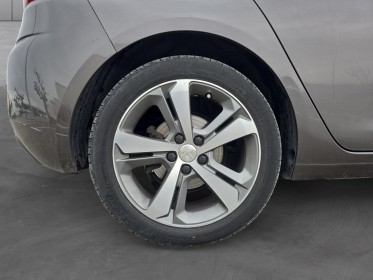 Peugeot 308 1.6 hdi 115ch. distri. moins de 40000kms - gps / clim. bi-zones / bluetooth / garantie 12 mois occasion avignon...