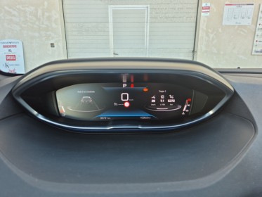Peugeot 5008 bluehdi 130ch ss eat8 allure pack / camera 360 / carplay / garantie 12 mois occasion simplicicar marignane ...
