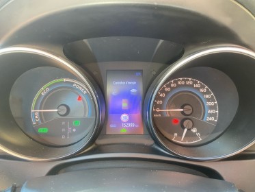 Toyota auris pro rc18 hybride pro 136h design business occasion cannes (06) simplicicar simplicibike france