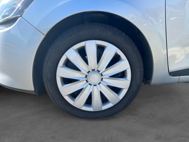 Renault clio iv business dci 90 energy eco2 82g business garantie 12 mois occasion simplicicar brest simplicicar simplicibike...