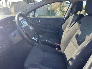 Renault clio iv business dci 90 energy eco2 82g business garantie 12 mois occasion simplicicar brest simplicicar simplicibike...