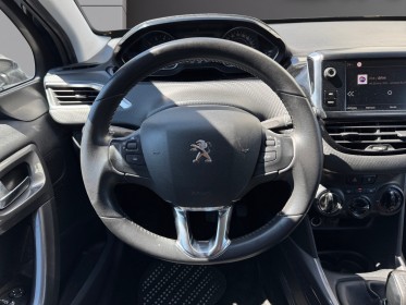 Peugeot 2008 82ch bvm5 style courroie changée / garantie peugeot occasion montpellier (34) simplicicar simplicibike france