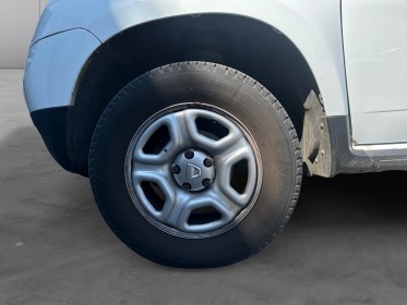 Dacia duster 4x2 sce 115 essentiel || garantie 12 mois || occasion osny simplicicar simplicibike france