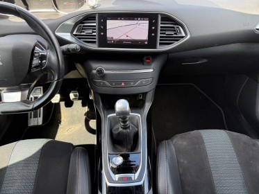 Peugeot 308 puretech 130ch ss bvm6 tech edition garantie 1 an occasion simplicicar royan simplicicar simplicibike france