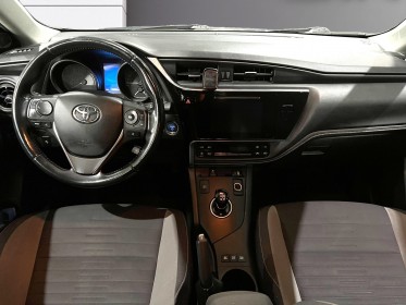 Toyota auris touring sports pro rc18 hybride pro 136h design business occasion simplicicar magny-en-vexin simplicicar...