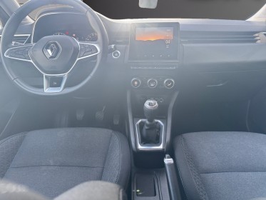 Renault clio v tce 90 - 21 zen garantie 12 mois occasion simplicicar toulon est simplicicar simplicibike france