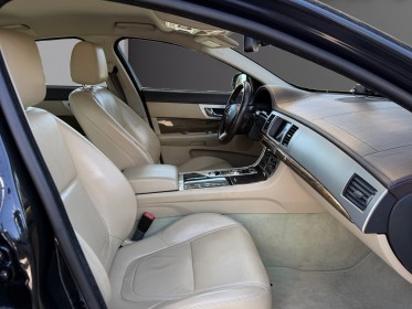 Jaguar xf xf v6 3.0 d - 240 fap r-sport a garantie 12 mois occasion simplicicar toulon est simplicicar simplicibike france